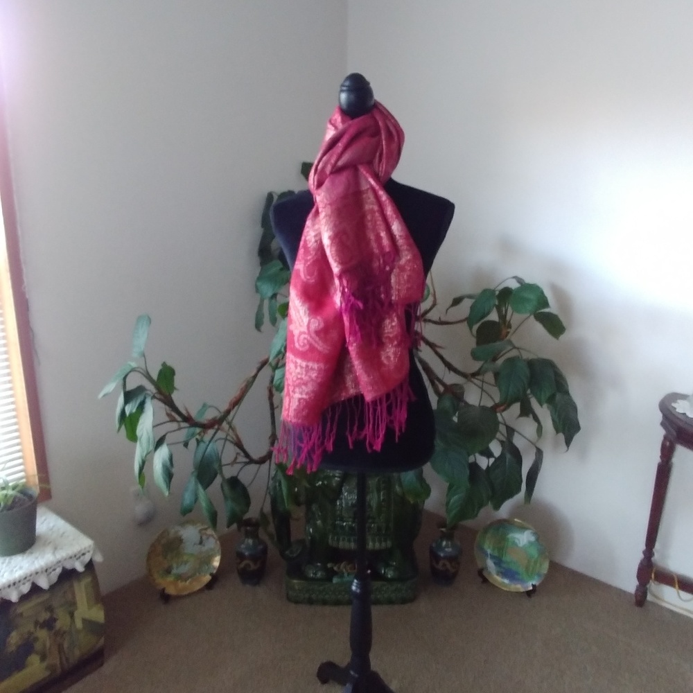 Beautiful Red and Pink Scarf